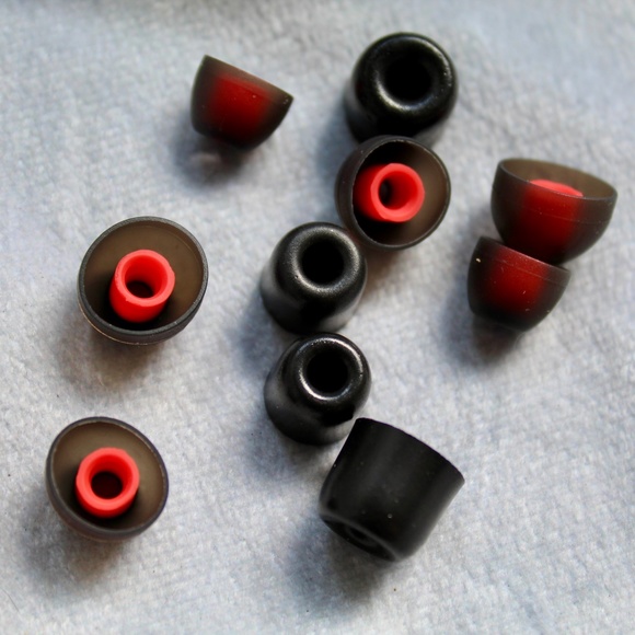 Sleep Ear Plugs Soundproof Noise Reduction Earplugs are Washable and Reusable - Picture 8 of 8